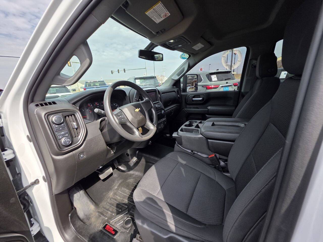 2023 Chevrolet Silverado 2500HD Custom 4x4 4dr Crew Cab SB Eldridge IA