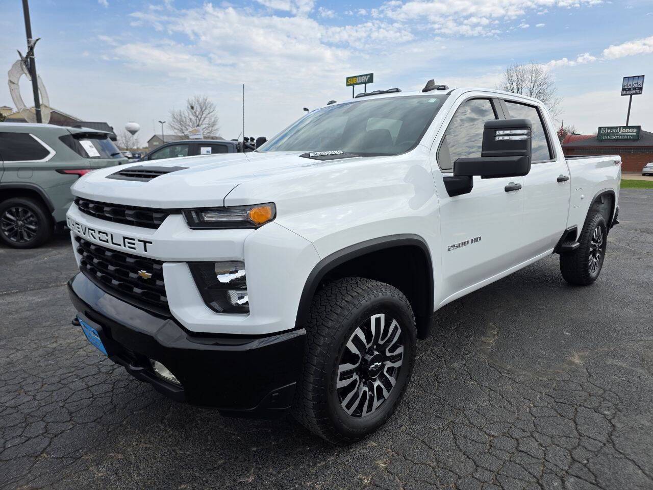 2023 Chevrolet Silverado 2500HD Custom 4x4 4dr Crew Cab SB Eldridge IA