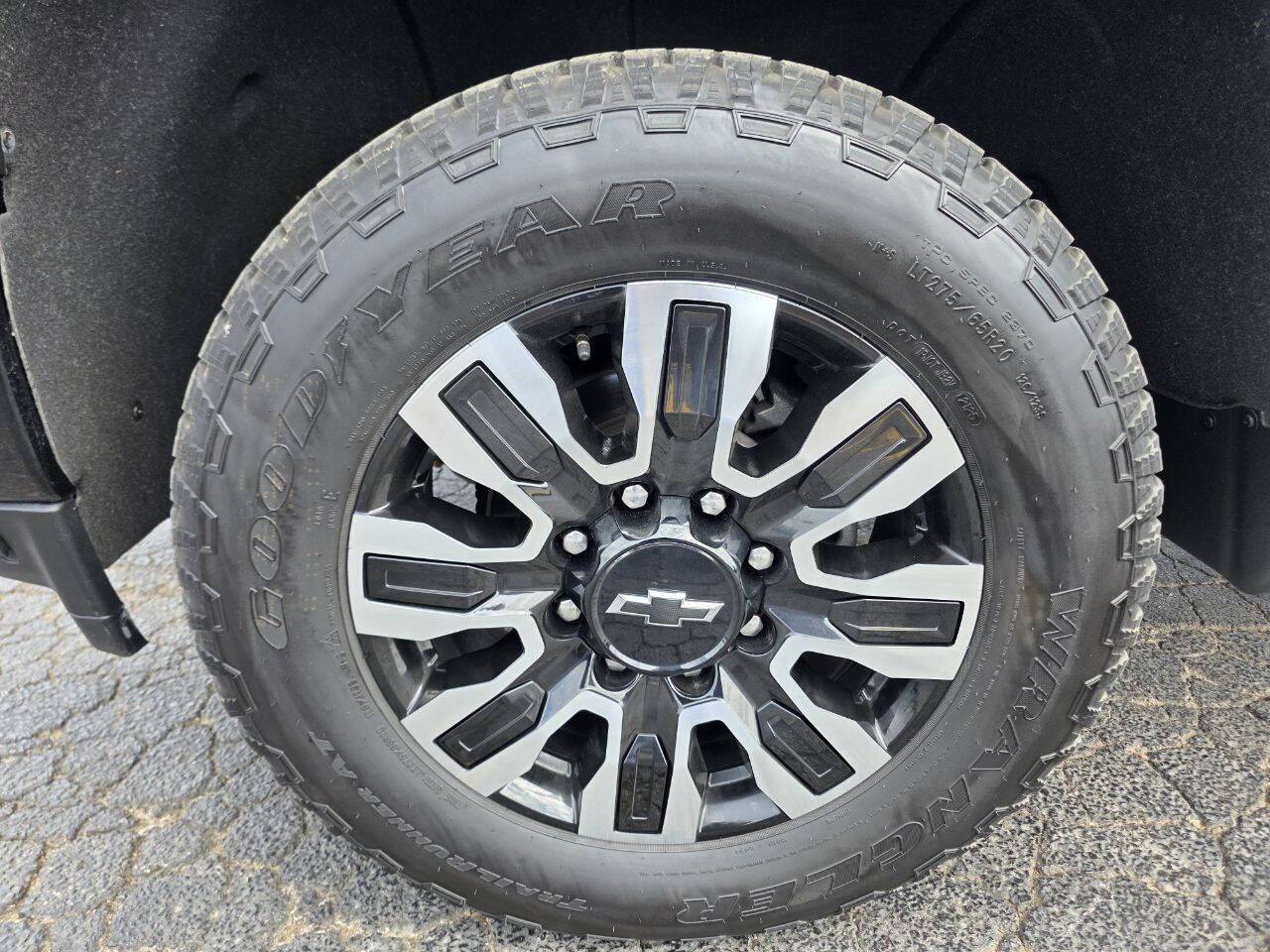 2023 Chevrolet Silverado 2500HD Custom 4x4 4dr Crew Cab SB Eldridge IA