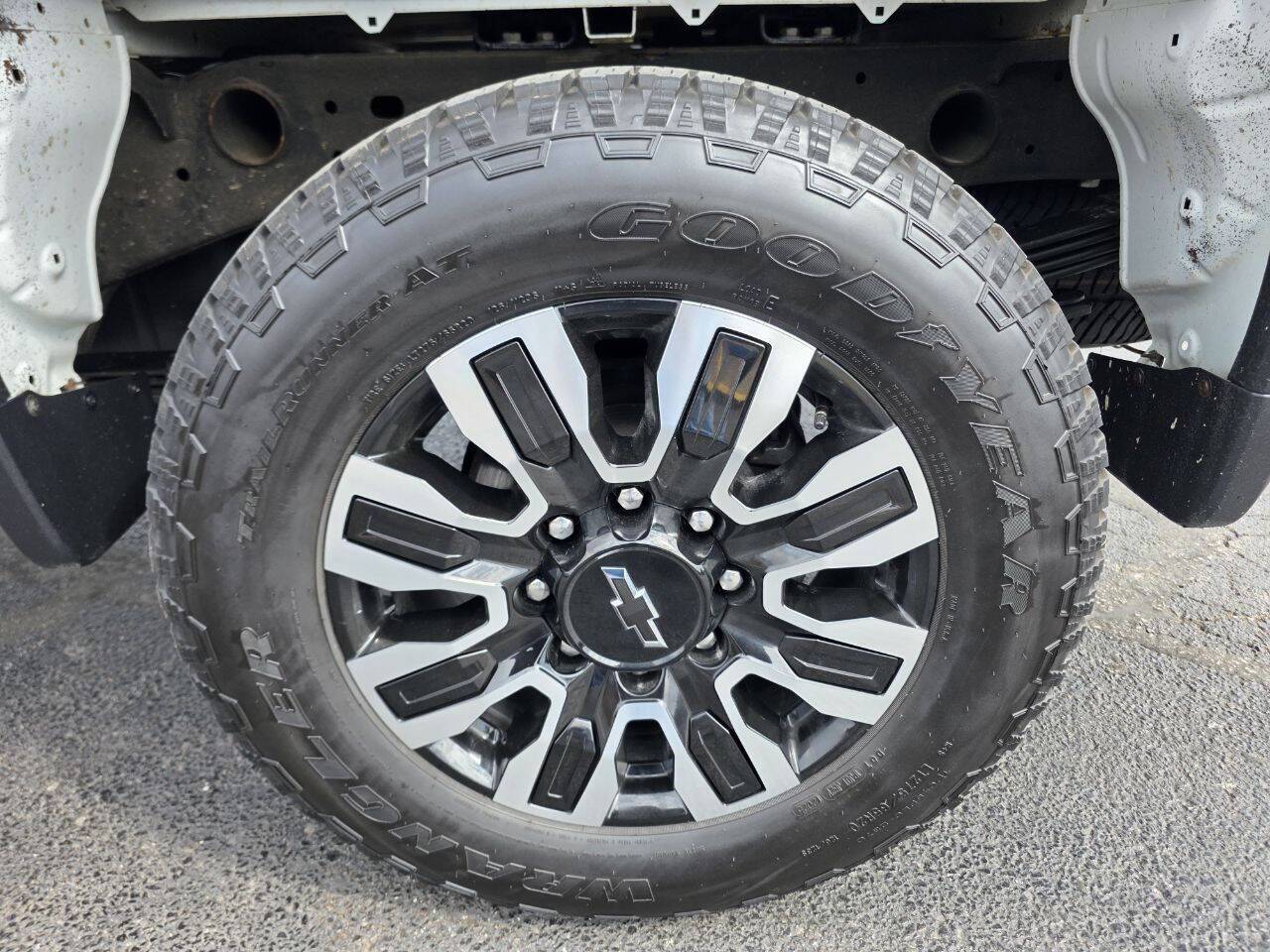 2023 Chevrolet Silverado 2500HD Custom 4x4 4dr Crew Cab SB Eldridge IA