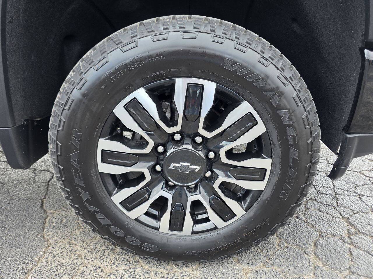 2023 Chevrolet Silverado 2500HD Custom 4x4 4dr Crew Cab SB Eldridge IA