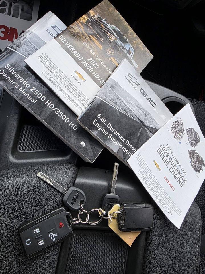 2023 Chevrolet Silverado 2500HD Custom 4x4 4dr Crew Cab SB Eldridge IA