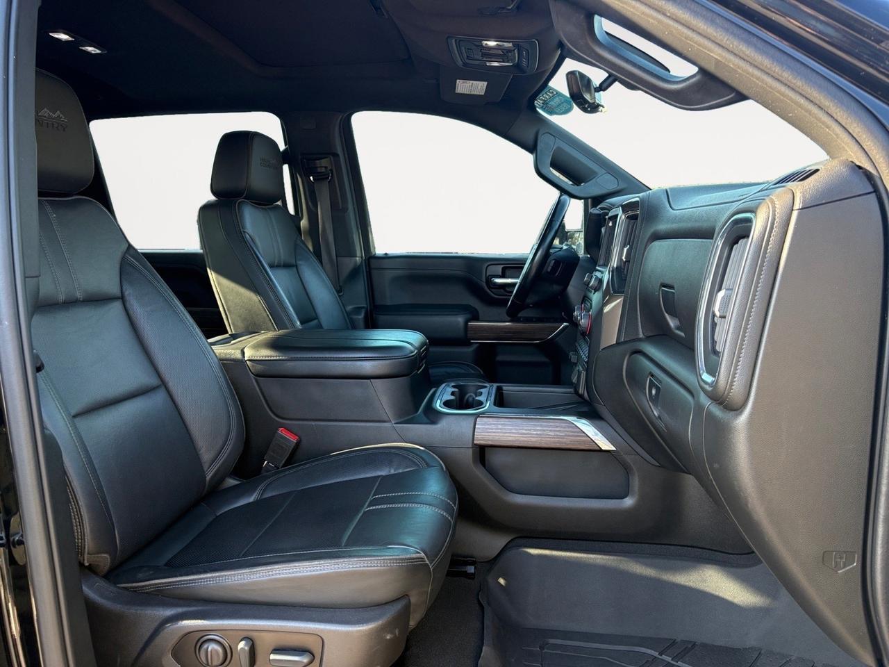 2023 Chevrolet Silverado 2500HD High Country DURAMAX DIESEL, CUSTOM FUEL WHEELS, POWER RUNNING BOARDS, FENDER FLARES, 5TH WHEEL TOW PACKAGE, LANE CHANGE ALERT, HEADS-UP DISPLAY, SUNROOF, HEATED & COOLING SEATS, APPLE CARPLAY/ANDROID AUTO, POWER TAILGATE, ONLY 1 OWNER!! Virginia Beach VA