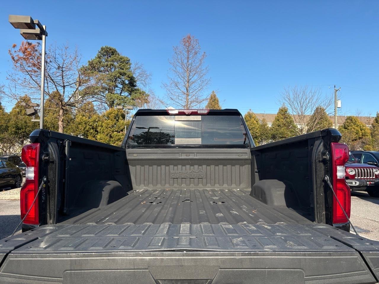 2023 Chevrolet Silverado 2500HD High Country DURAMAX DIESEL, LIFTED, CUSTOM FUEL WHEELS, POWER RUNNING BOARDS, FENDER FLARES, GOOSENECK/5TH WHEEL TOW PACKAGE, LANE CHANGE ALERT, HEADS-UP DISPLAY, SUNROOF, HEATED & COOLING SEATS, APPLE CARPLAY/ANDROID AUTO, POWER TAILGATE, ONLY 1 OW Virginia Beach VA