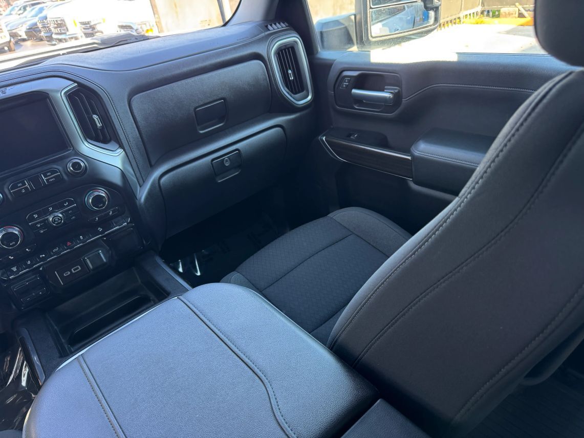 2023 Chevrolet Silverado 3500 HD Crew Cab LT Pickup 4D 8 ft