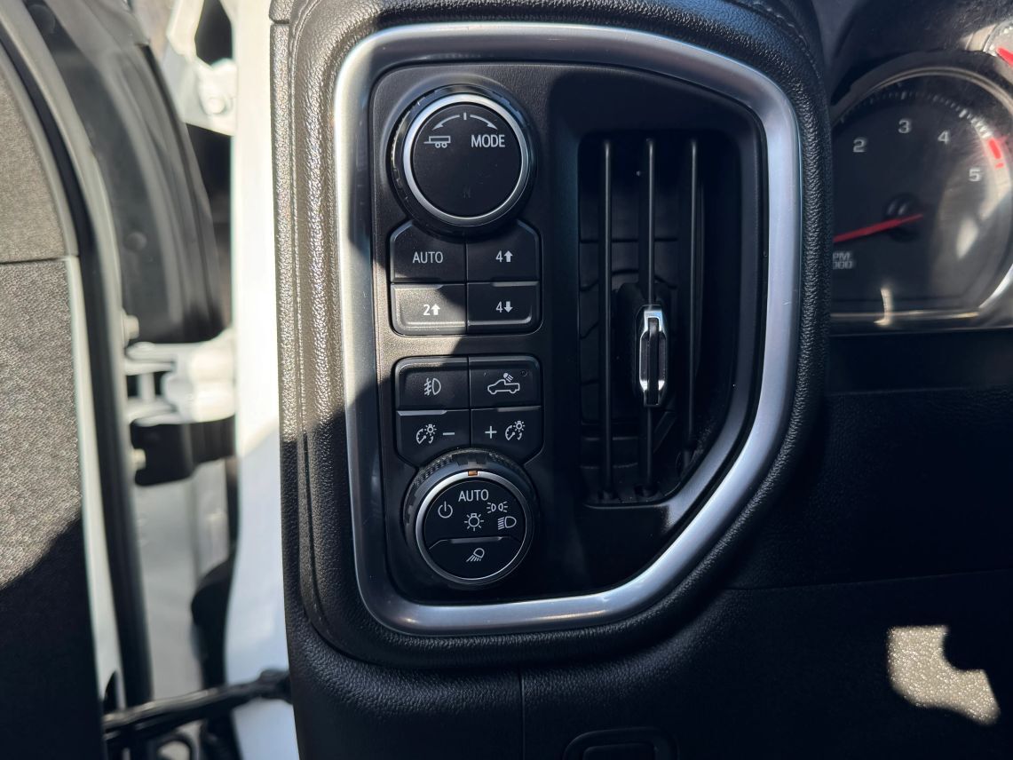 2023 Chevrolet Silverado 3500 HD Crew Cab LT Pickup 4D 8 ft