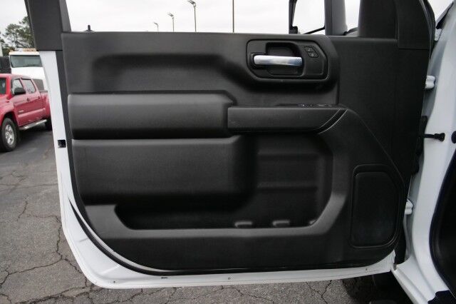 2023 Chevrolet Silverado 3500HD 4X4 / DRW / Hillsboro Hybrid Flat Bed / 6.6L Diesel / 9FT! High Point NC