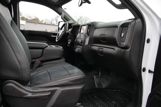 2023 Chevrolet Silverado 3500HD 4X4 / DRW / Hillsboro Hybrid Flat Bed / 6.6L Diesel / 9FT! High Point NC