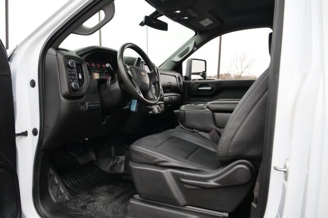 2023 Chevrolet Silverado 3500HD 4X4 / DRW / Hillsboro Hybrid Flat Bed / 6.6L Diesel / 9FT! High Point NC