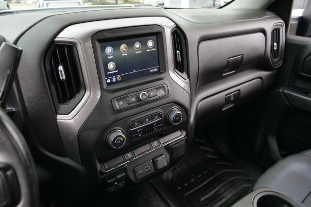 2023 Chevrolet Silverado 3500HD 4X4 / DRW / Hillsboro Hybrid Flat Bed / 6.6L Diesel / 9FT! High Point NC
