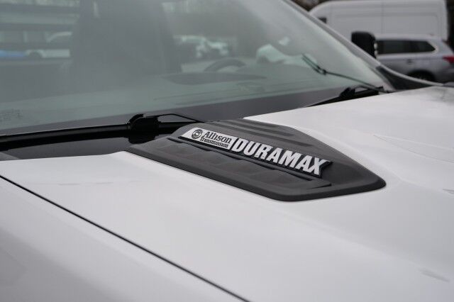 2023 Chevrolet Silverado 3500HD 4X4 / DRW / Hillsboro Hybrid Flat Bed / 9FT! High Point NC