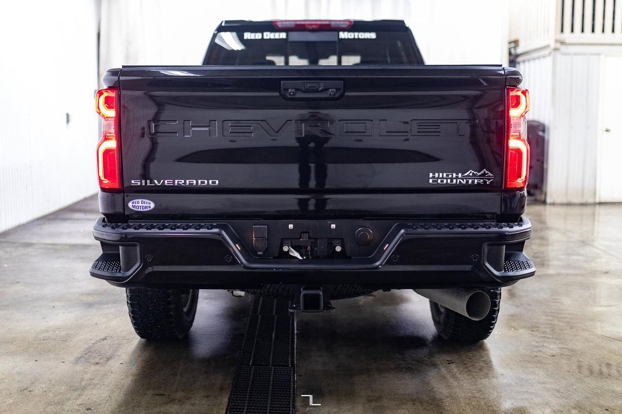 2023 Chevrolet Silverado 3500HD 4x4 Crew Cab High Country Diesel Leather Roof Nav Red Deer AB