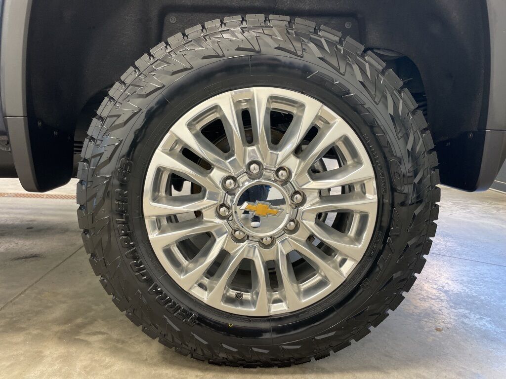2023 Chevrolet Silverado 3500HD 4x4 Crew Cab High Country SRW Minocqua WI