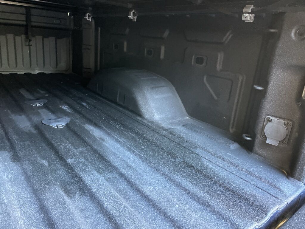 2023 Chevrolet Silverado 3500HD 4x4 Crew Cab High Country SRW Minocqua WI