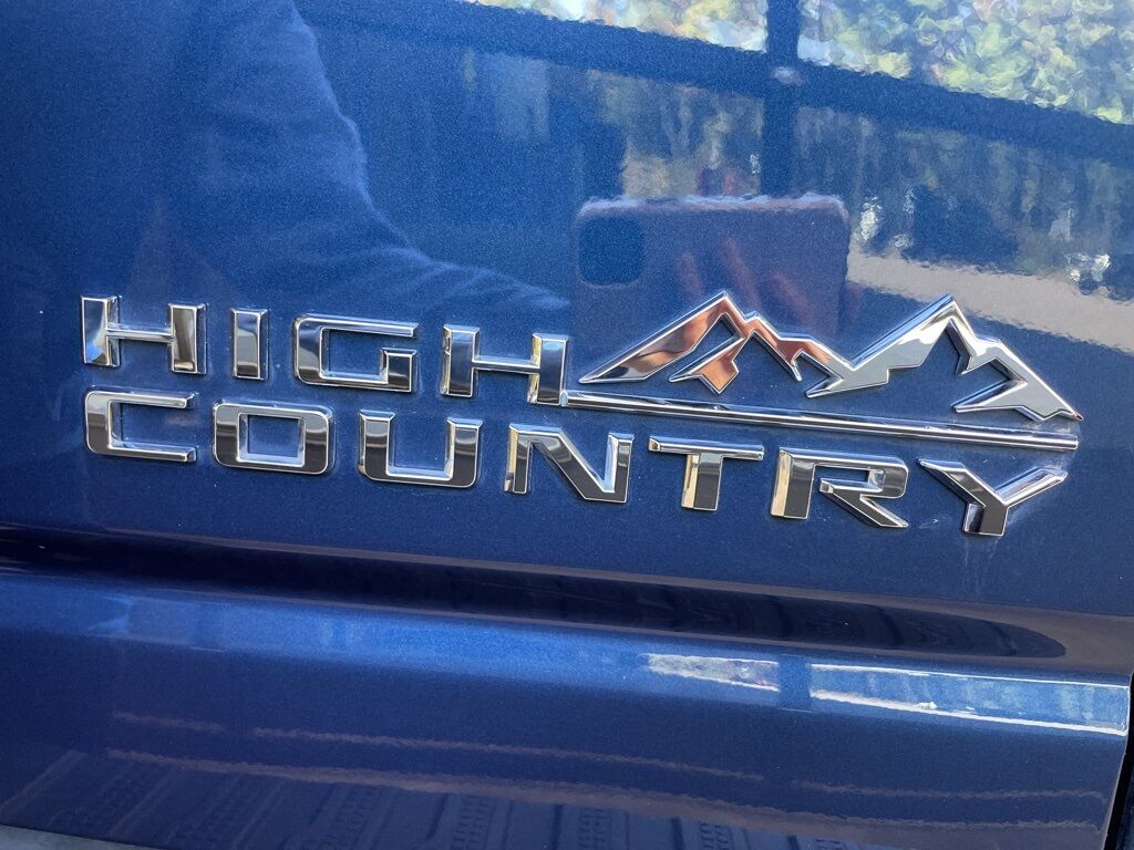 2023 Chevrolet Silverado 3500HD 4x4 Crew Cab High Country SRW Minocqua WI