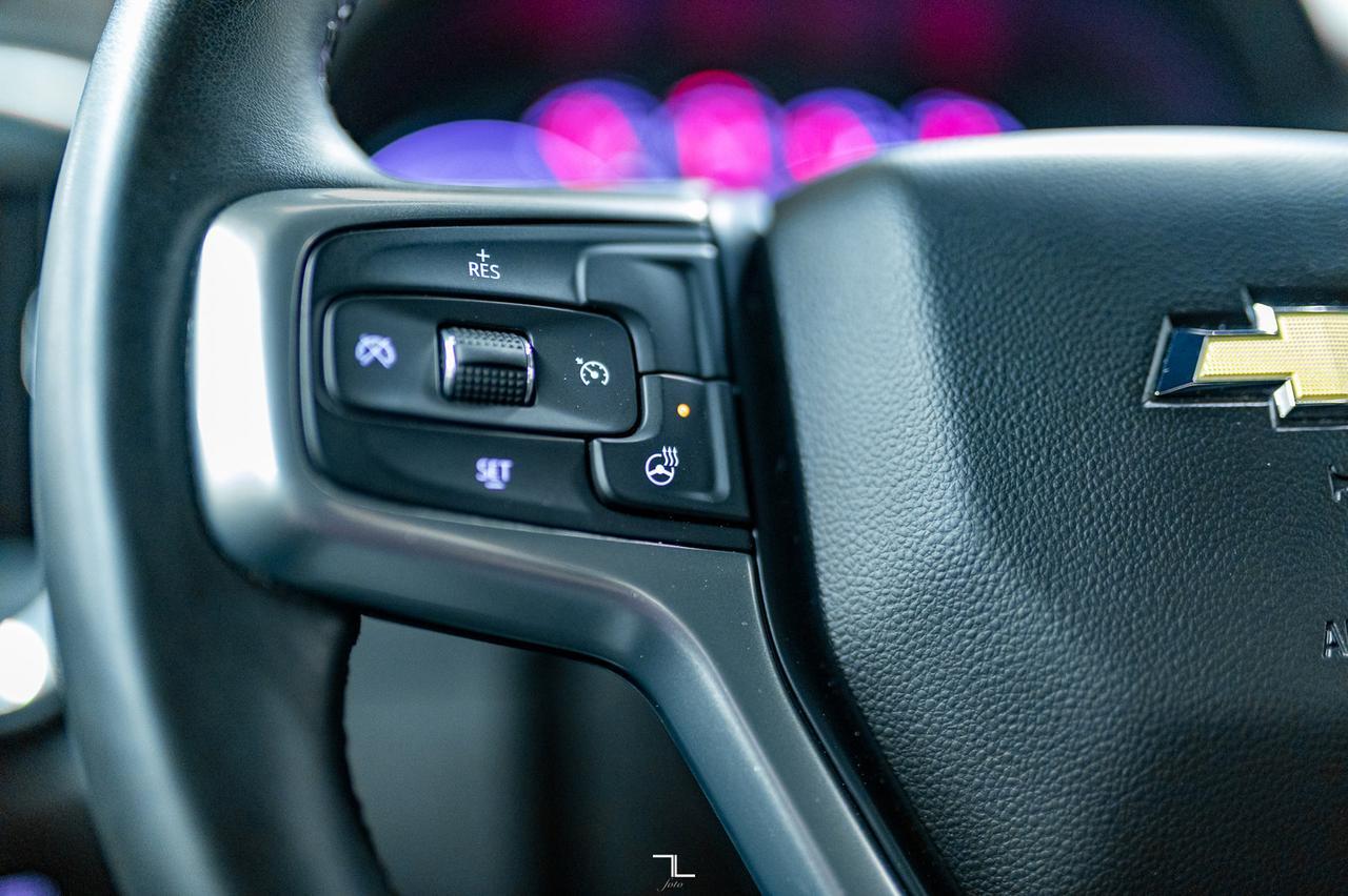 2023 Chevrolet Silverado 3500HD 4x4 Crew Cab LT Diesel BCam Red Deer AB