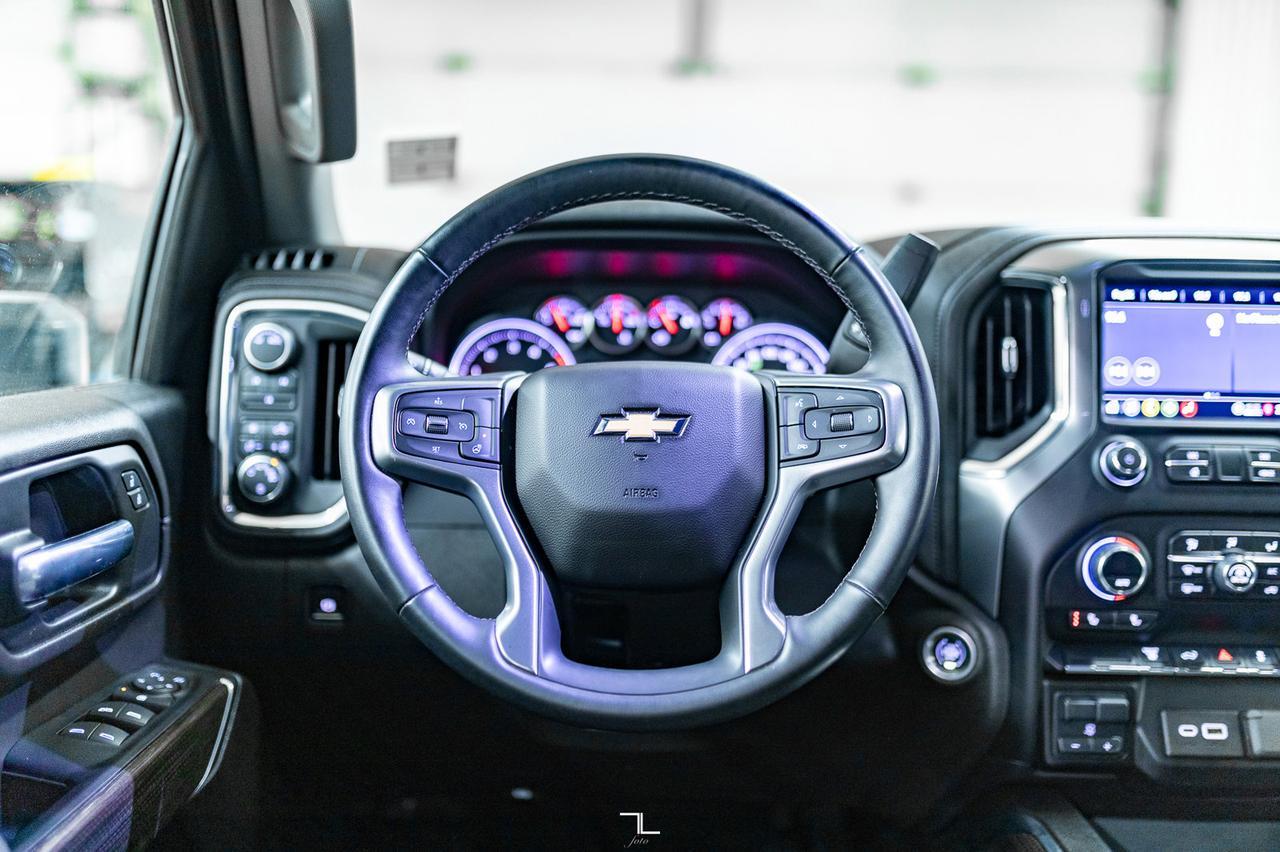 2023 Chevrolet Silverado 3500HD 4x4 Crew Cab LT Diesel BCam Red Deer AB