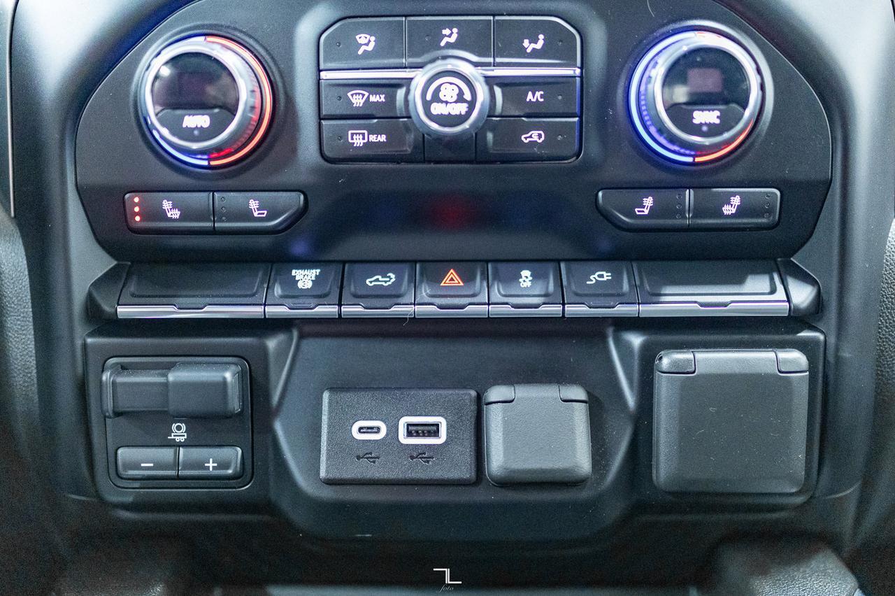 2023 Chevrolet Silverado 3500HD 4x4 Crew Cab LT Diesel BCam Red Deer AB