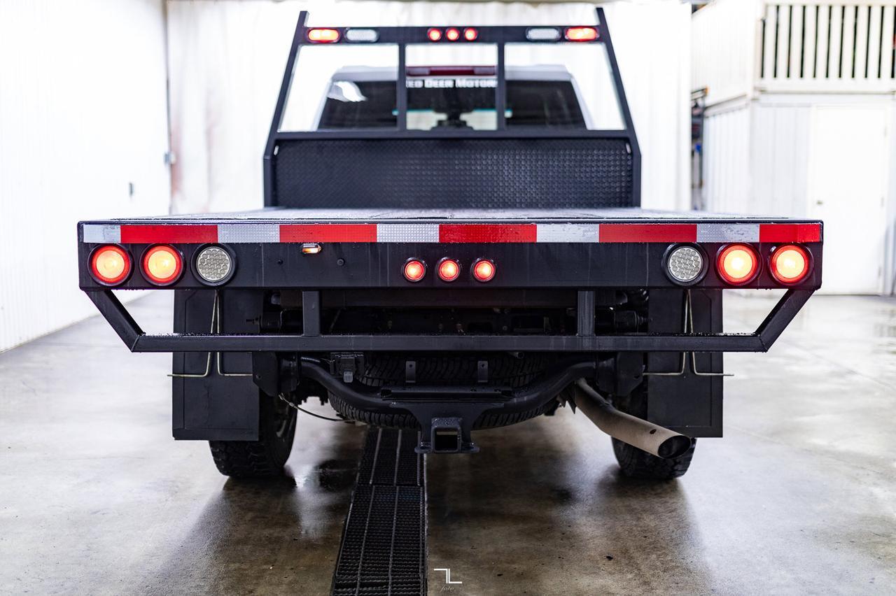2023 Chevrolet Silverado 3500HD 4x4 Crew Cab LT Z71 Deck Red Deer AB