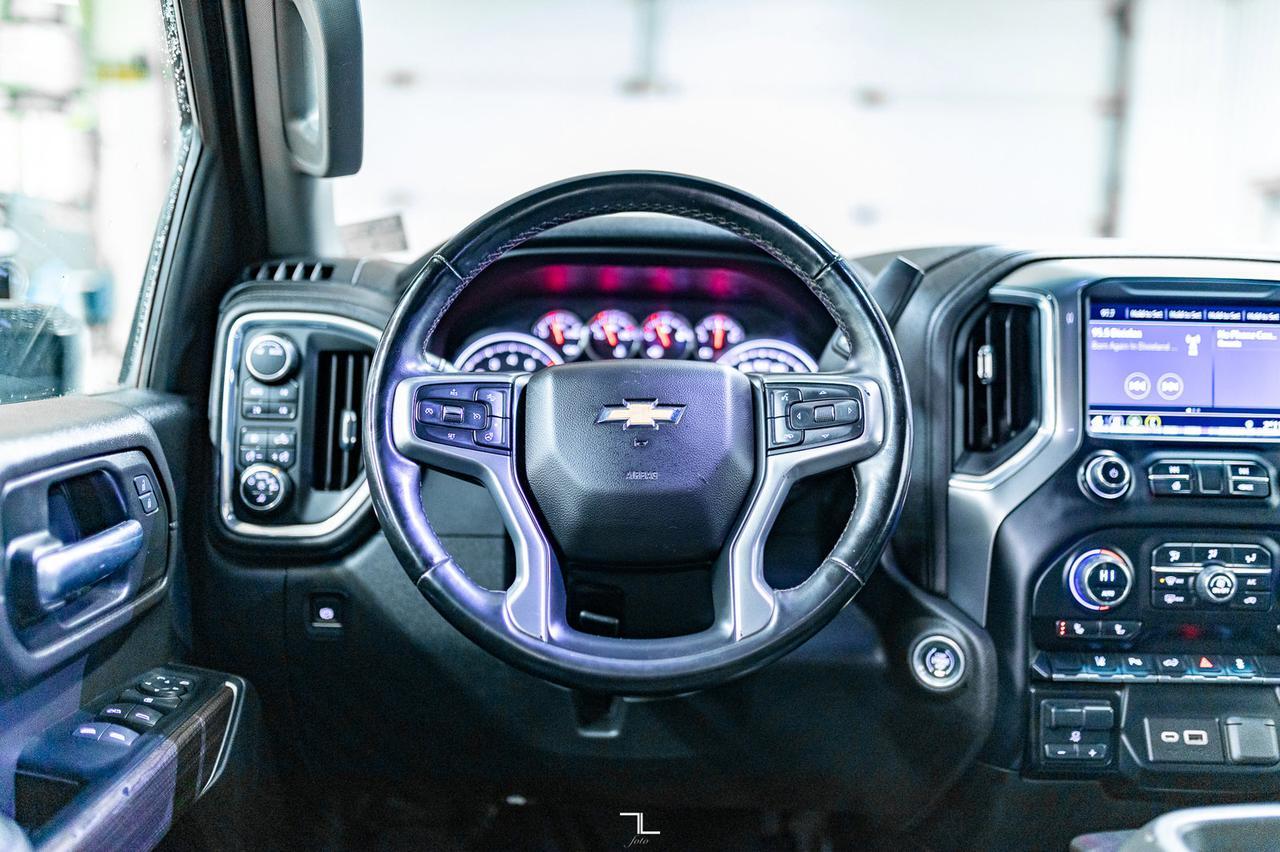 2023 Chevrolet Silverado 3500HD 4x4 Crew Cab LT Z71 Deck Red Deer AB