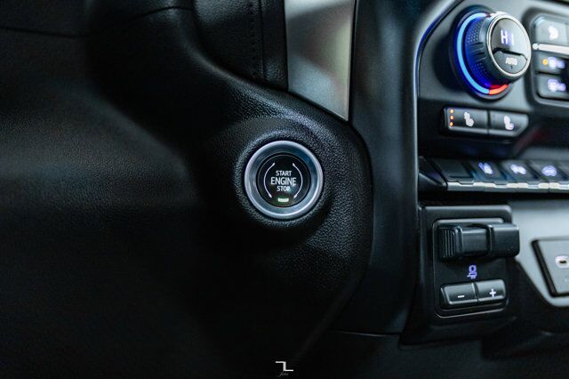 2023 Chevrolet Silverado 3500HD 4x4 Crew Cab LT Z71 Deck Red Deer AB 2023 Chevrolet Silverado 3500HD 4x4 Crew Cab LT Z71 Deck Red Deer AB