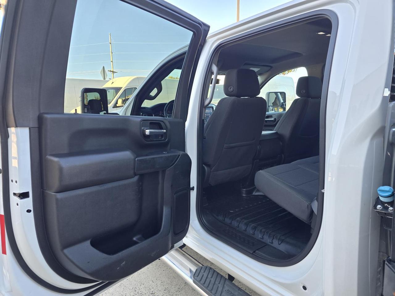 2023 Chevrolet Silverado 3500HD CC LT 4WD Crew Cab 9.5FT Flatbed W/6.6L Duramax and Convenience Package Concord NC