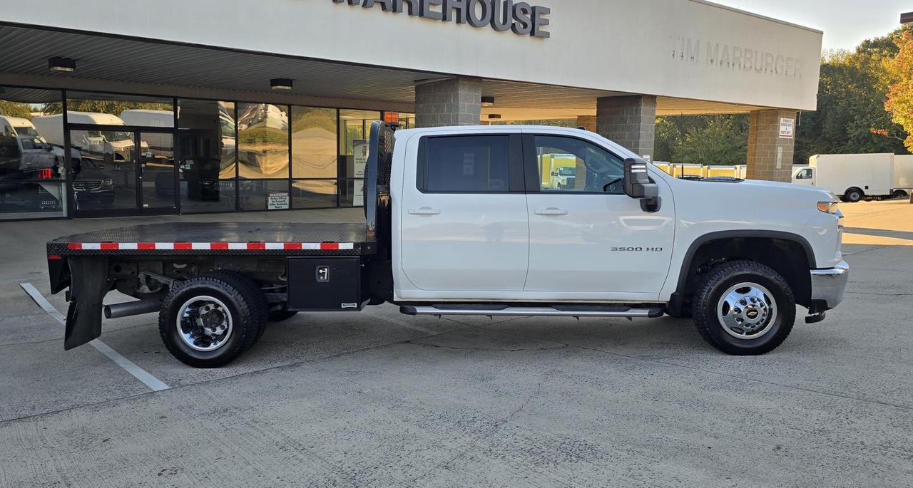2023 Chevrolet Silverado 3500HD CC LT 4WD Crew Cab 9.5FT Flatbed W/6.6L Duramax and Convenience Package Concord NC