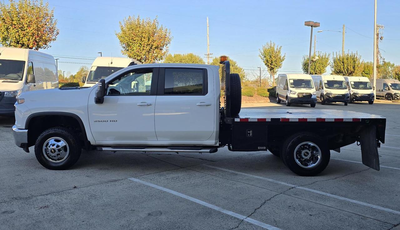 2023 Chevrolet Silverado 3500HD CC LT 4WD Crew Cab 9.5FT Flatbed W/6.6L Duramax and Convenience Package Concord NC