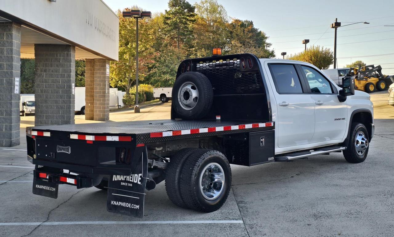 2023 Chevrolet Silverado 3500HD CC LT 4WD Crew Cab 9.5FT Flatbed W/6.6L Duramax and Convenience Package Concord NC