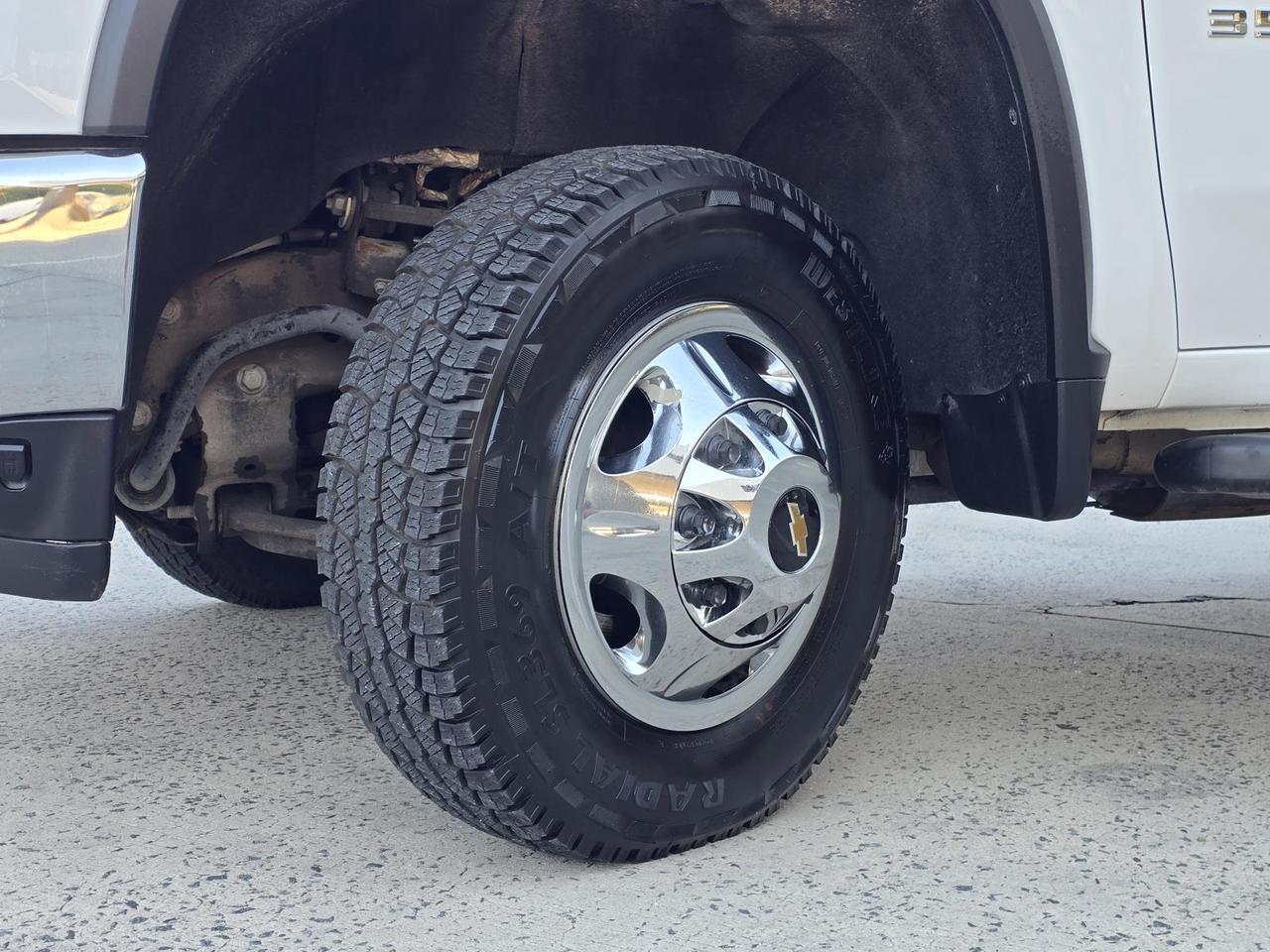 2023 Chevrolet Silverado 3500HD CC LT 4WD Crew Cab 9.5FT Flatbed W/6.6L Duramax and Convenience Package Concord NC