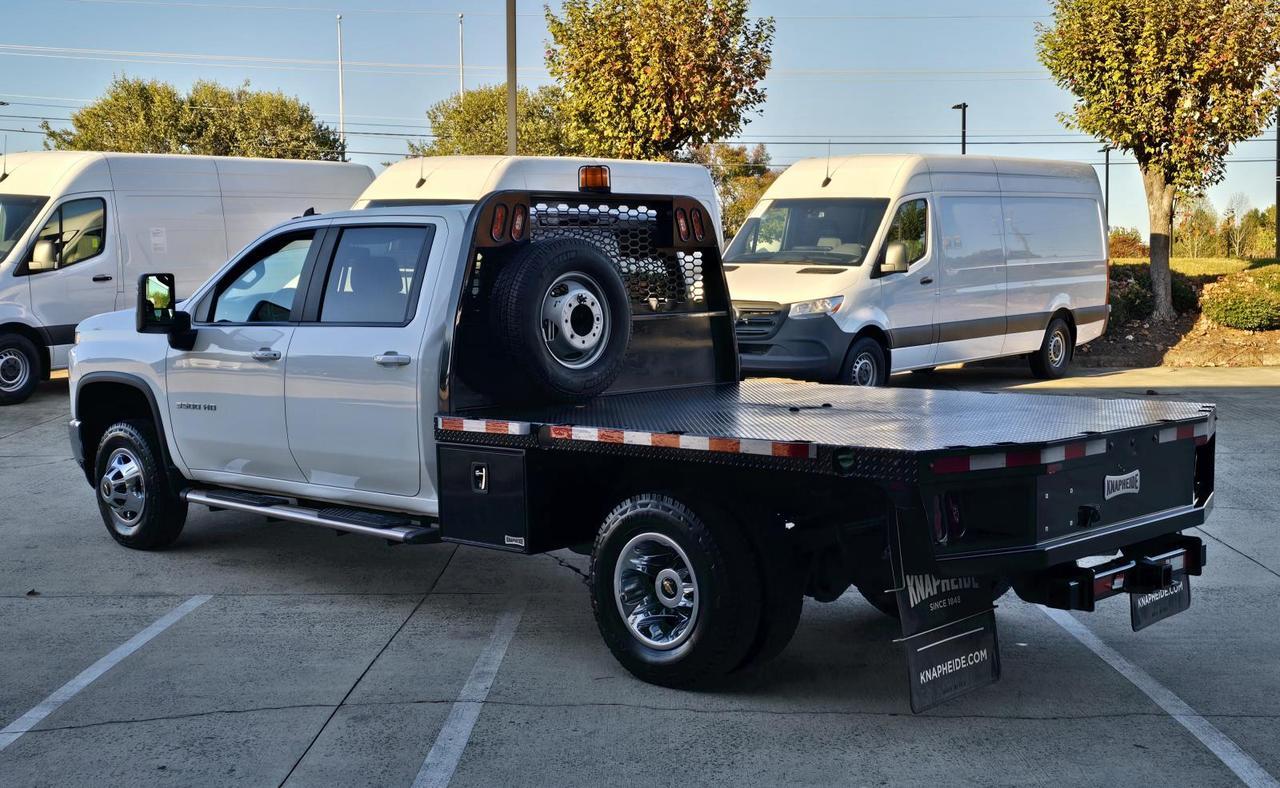 2023 Chevrolet Silverado 3500HD CC LT 4WD Crew Cab 9.5FT Flatbed W/6.6L Duramax and Convenience Package Concord NC