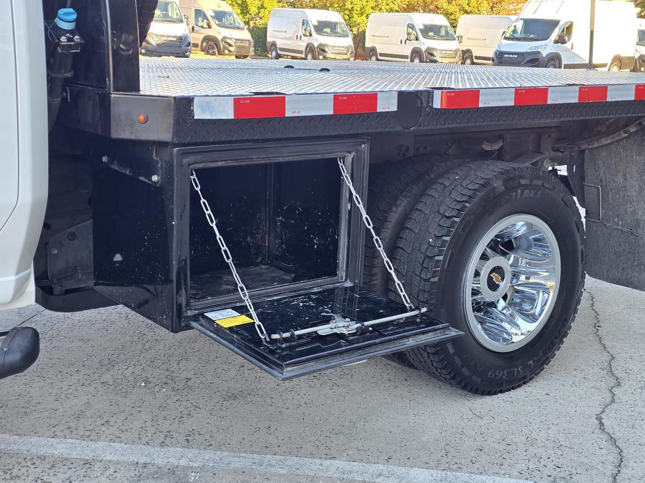 2023 Chevrolet Silverado 3500HD CC LT 4WD Crew Cab 9.5FT Flatbed W/6.6L Duramax and Convenience Package Concord NC
