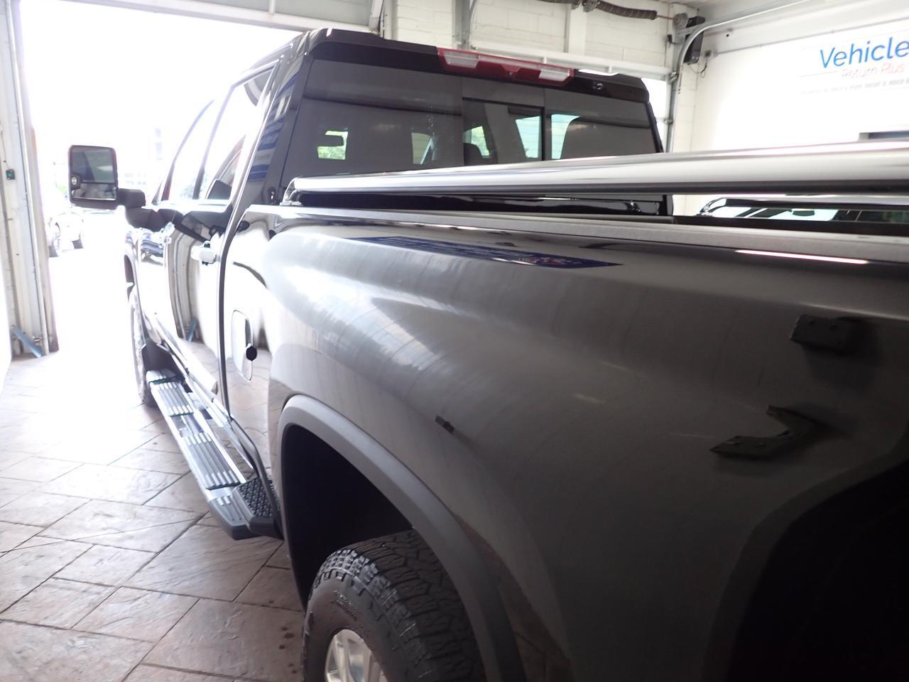2023 Chevrolet Silverado 3500HD High Country 4WD CREW LEATHER NAVI SUNROOF *DIESEL* Listowel ON