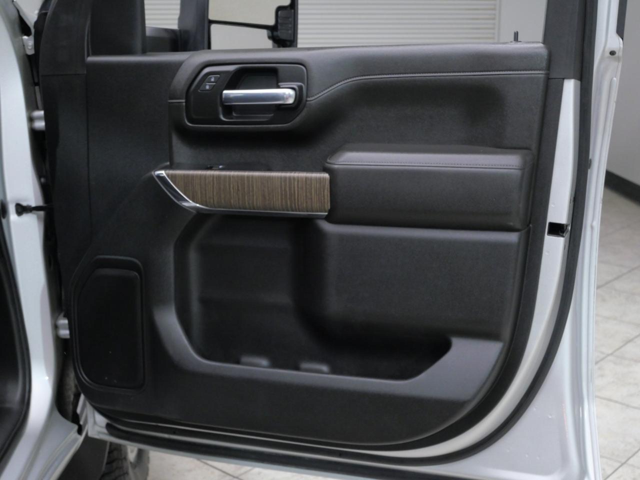 2023 Chevrolet Silverado 3500HD LT 6.6L Duramax 4x4 Mansfield TX