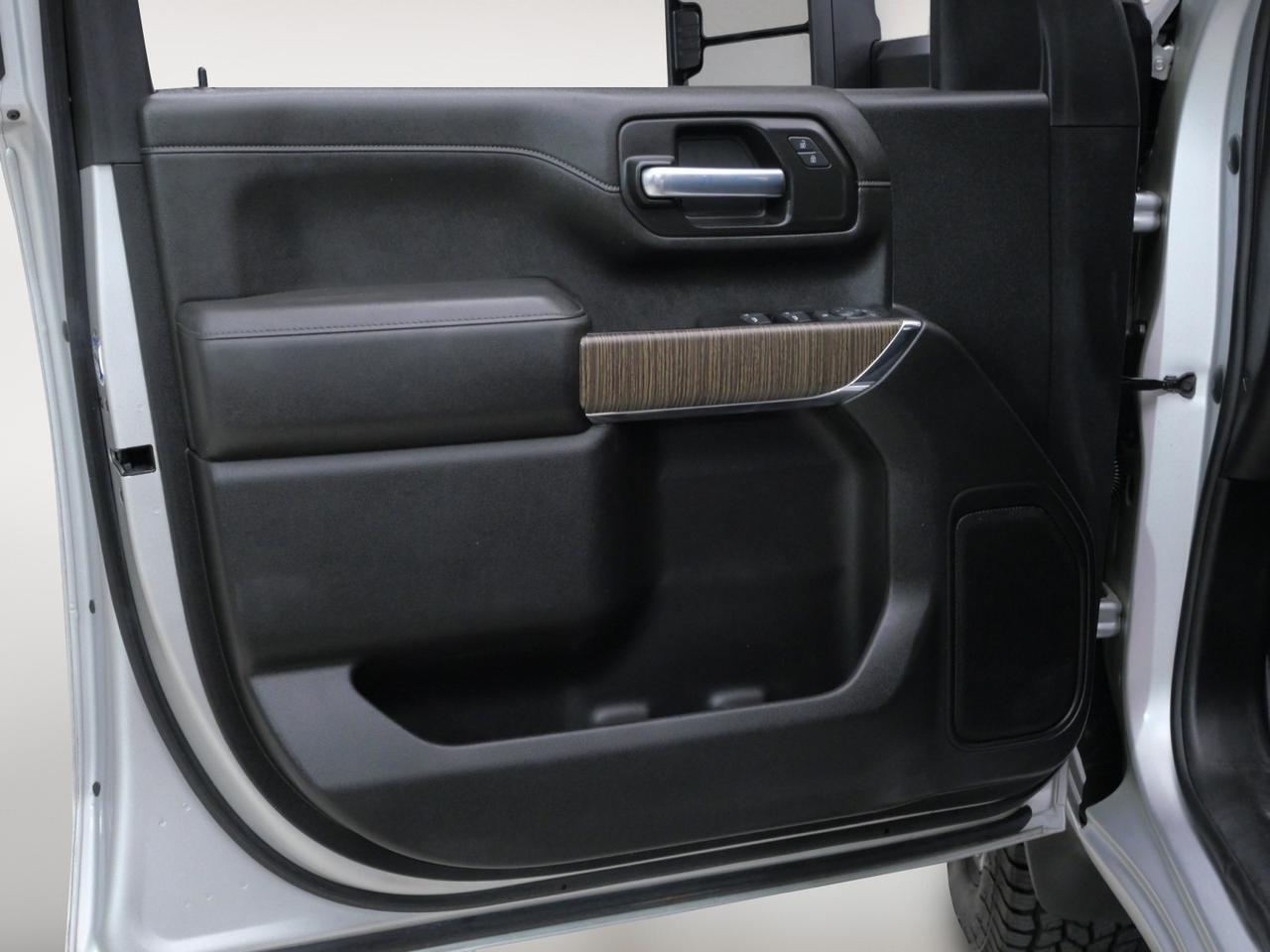 2023 Chevrolet Silverado 3500HD LT 6.6L Duramax 4x4 Mansfield TX