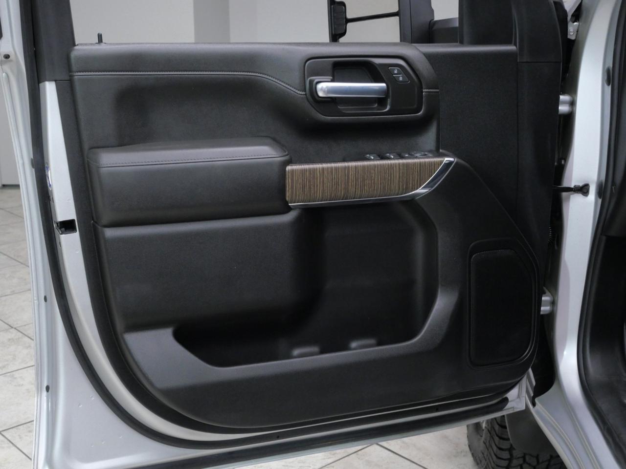 2023 Chevrolet Silverado 3500HD LT 6.6L Duramax 4x4 Mansfield TX