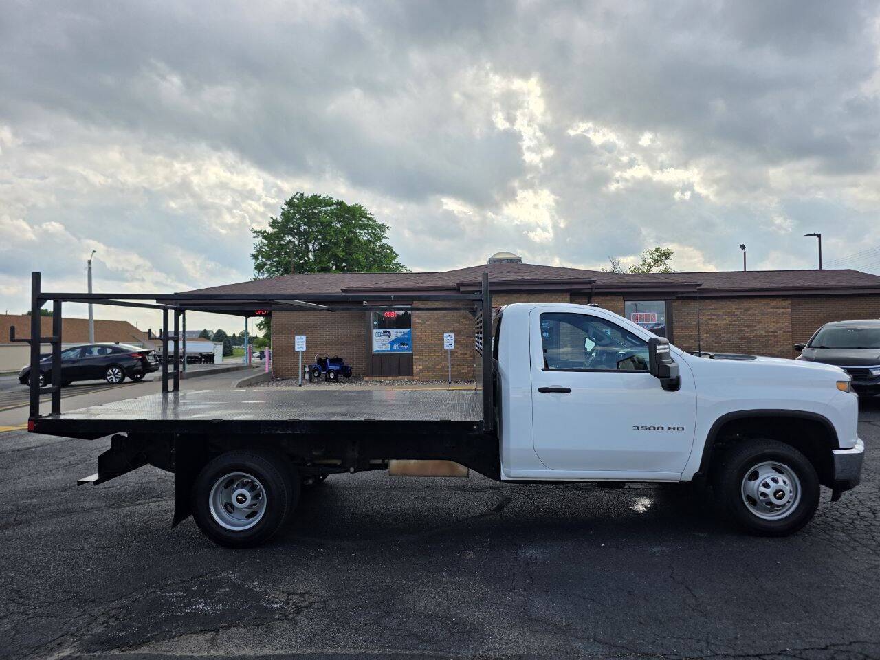 2023 Chevrolet Silverado 3500HD Work Truck 4x2 2dr Regular Cab LB DRW Eldridge IA