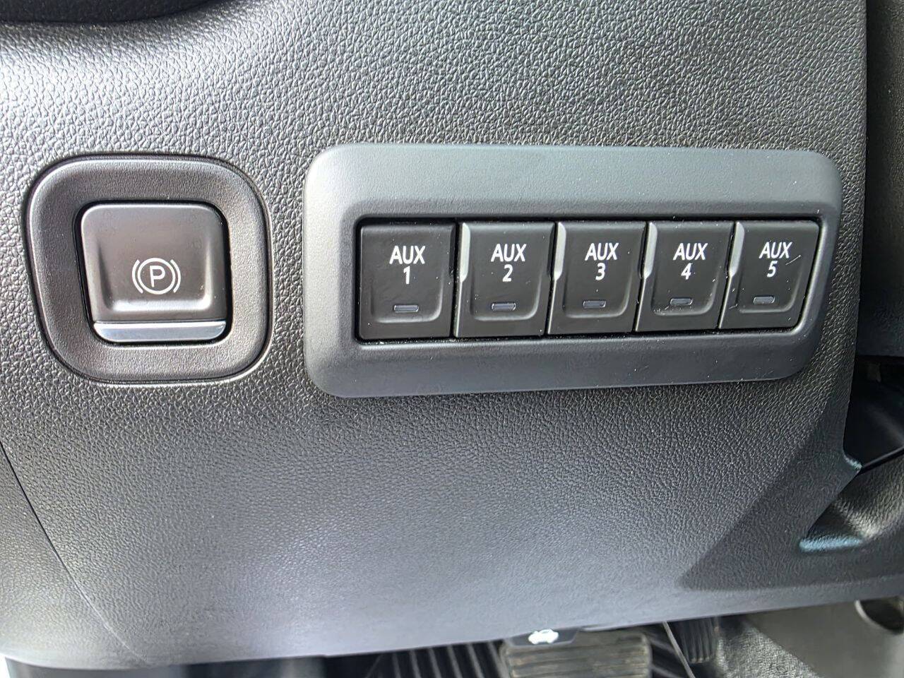 2023 Chevrolet Silverado 3500HD Work Truck 4x2 2dr Regular Cab LB DRW Eldridge IA