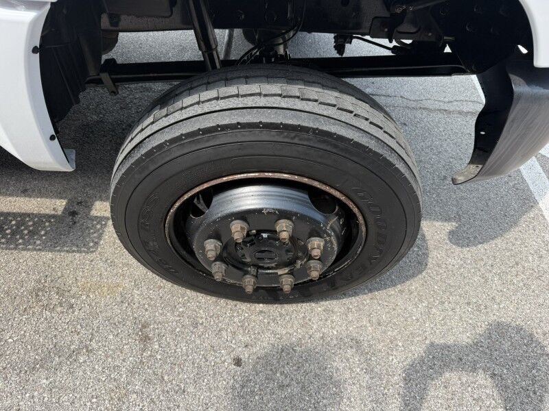 2023 Chevrolet Silverado 5500 4x4 Diesel Flatbed Collinsville OK