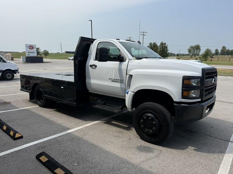2023 Chevrolet Silverado 5500 4x4 Diesel Flatbed Collinsville OK