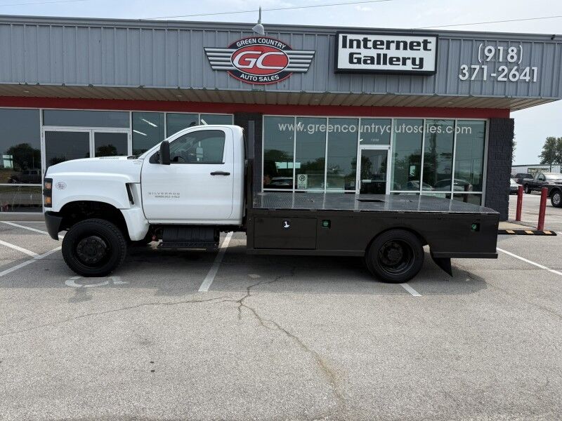 2023 Chevrolet Silverado 5500 4x4 Diesel Flatbed Collinsville OK