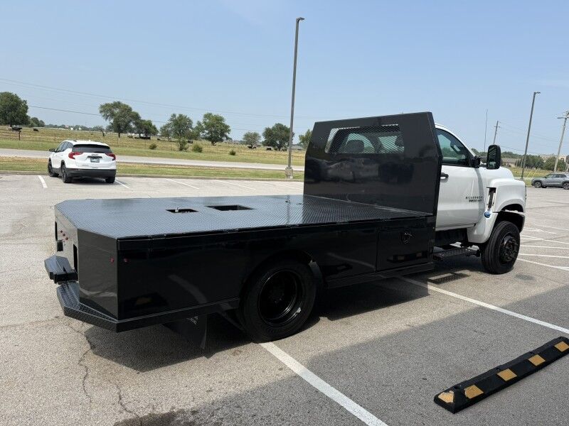 2023 Chevrolet Silverado 5500 4x4 Diesel Flatbed Collinsville OK