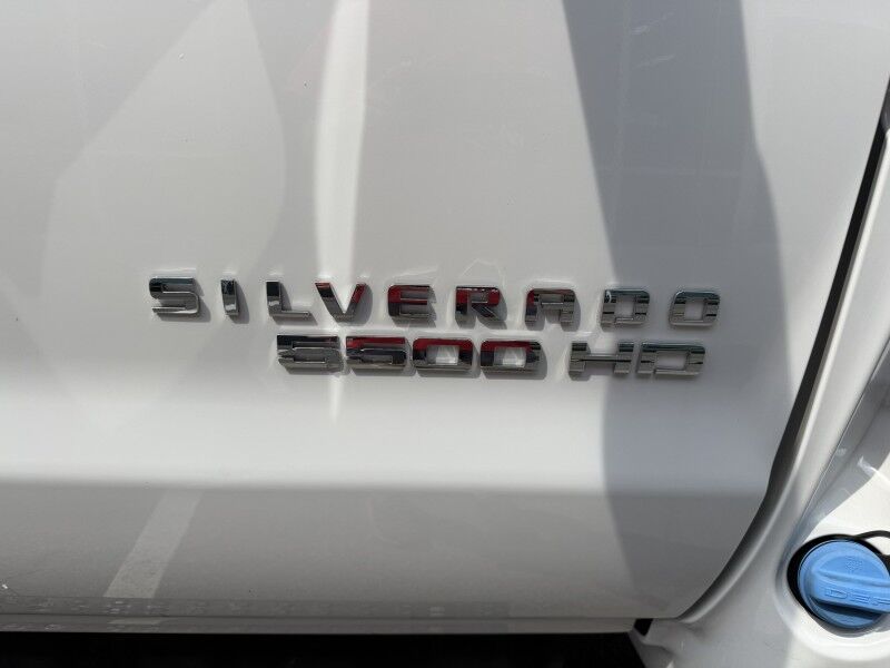 2023 Chevrolet Silverado 5500 4x4 Diesel Flatbed Collinsville OK