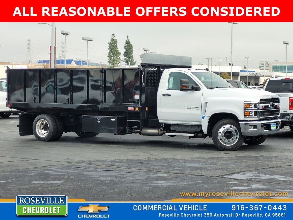 2023 Chevrolet Silverado 5500HD