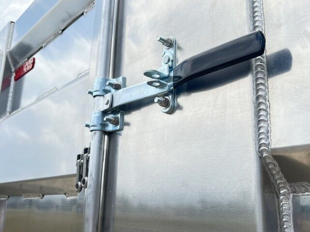 2023 Chevrolet Silverado 6500 HD - BLOWOUT SALE - 14' BABCO Aluminum Landscape Dump Truck Homestead FL