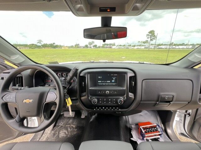 2023 Chevrolet Silverado 6500 HD Steel Flatbed Truck with FASSI F85 Active Knuckle Boom Crane Miami FL