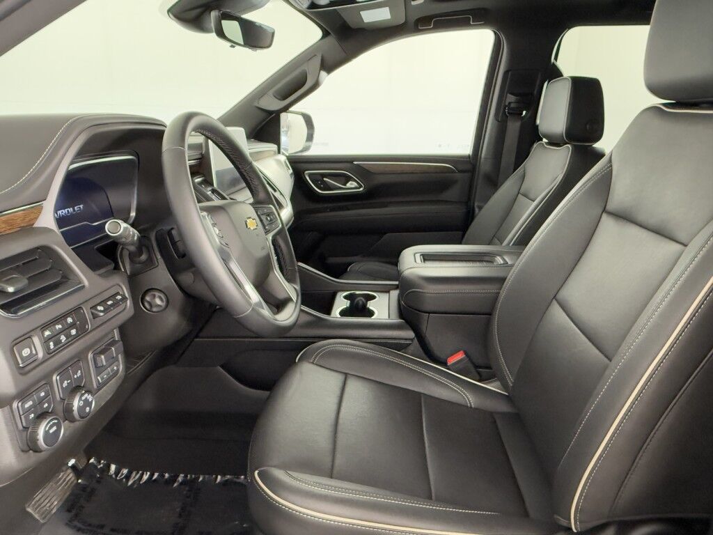 2023 Chevrolet Suburban 4WD Premier W/Premium Pkg/Panoramic Sunroof Maumee OH