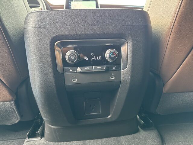 2023 Chevrolet Suburban High Country  TX
