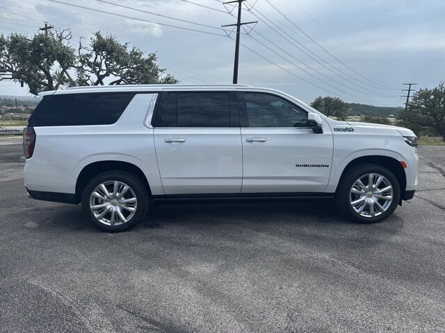 2023 Chevrolet Suburban High Country  TX