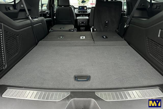 2023 Chevrolet Suburban High Country Salinas CA